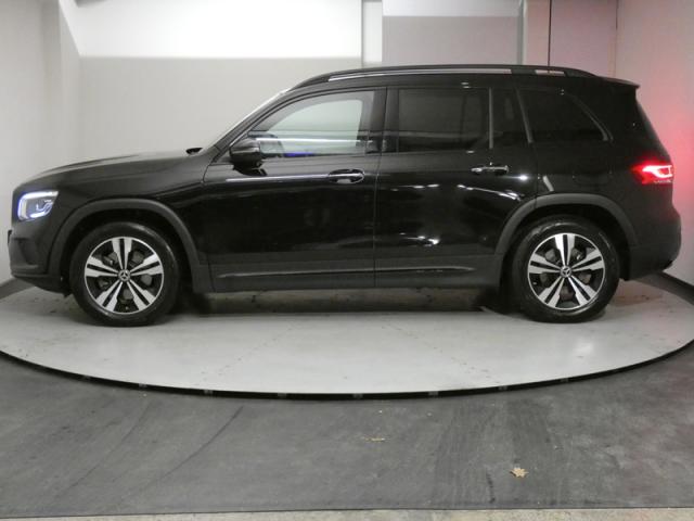 Mercedes Benz Glb image 8