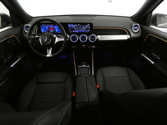 Mercedes Benz Eqb image 5