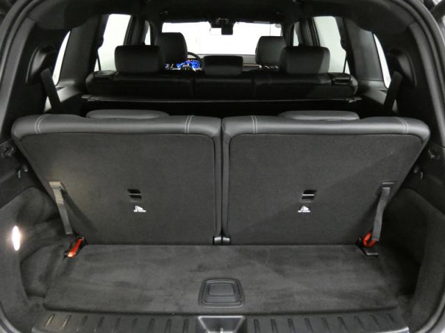 Mercedes Benz Eqb image 3