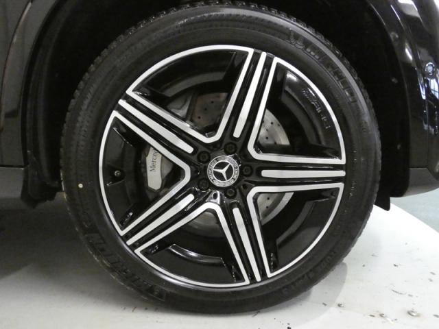 Mercedes Benz Glc image 6