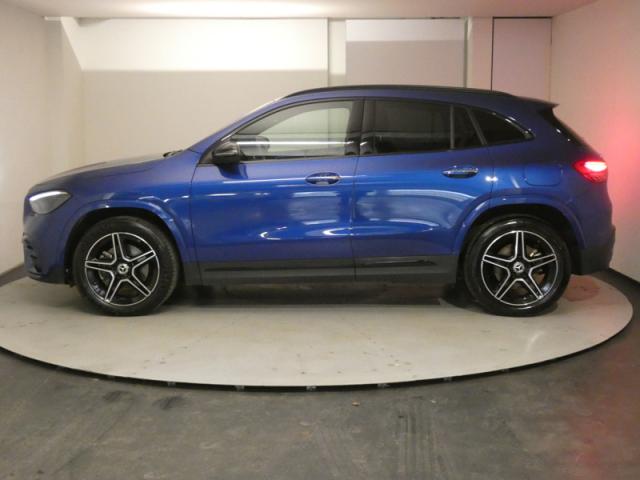 Mercedes Benz Gla image 5