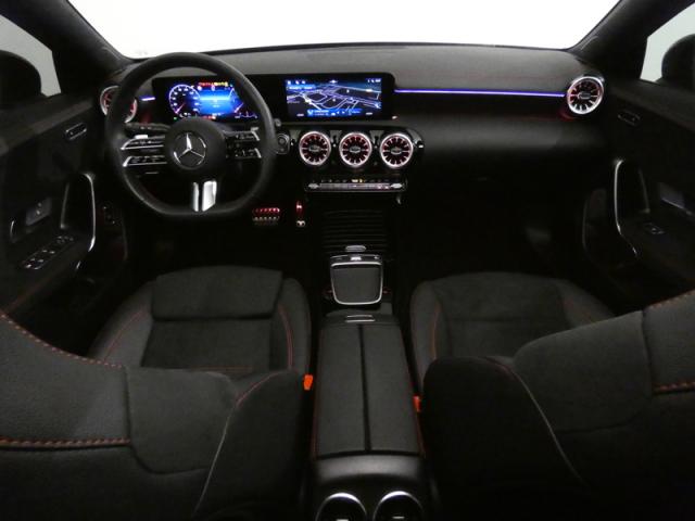 Mercedes Benz Cla Shooting Brake image 9