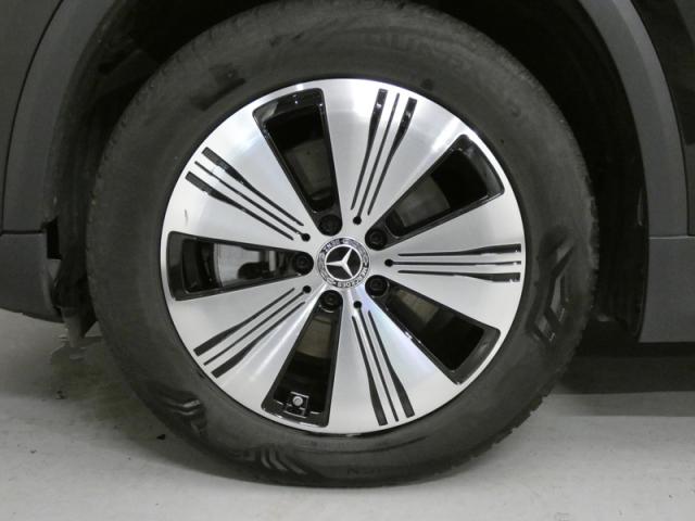 Mercedes Benz Eqa image 5