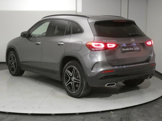 Mercedes Benz Gla image 1