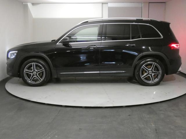 Mercedes Benz Glb image 7