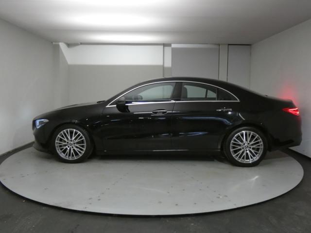 Mercedes Benz Cla image 9