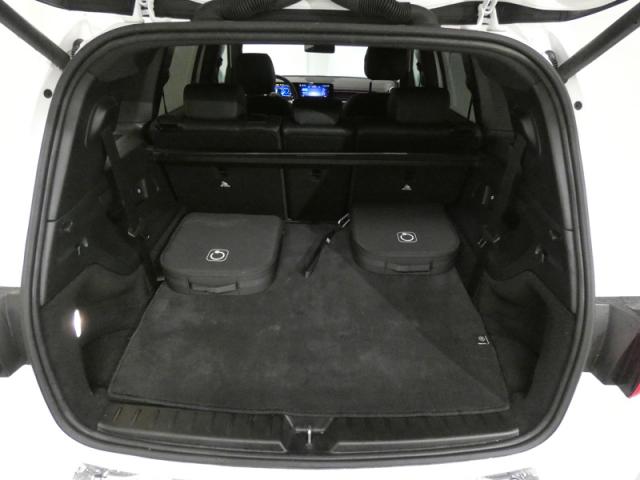 Mercedes Benz Eqb image 9