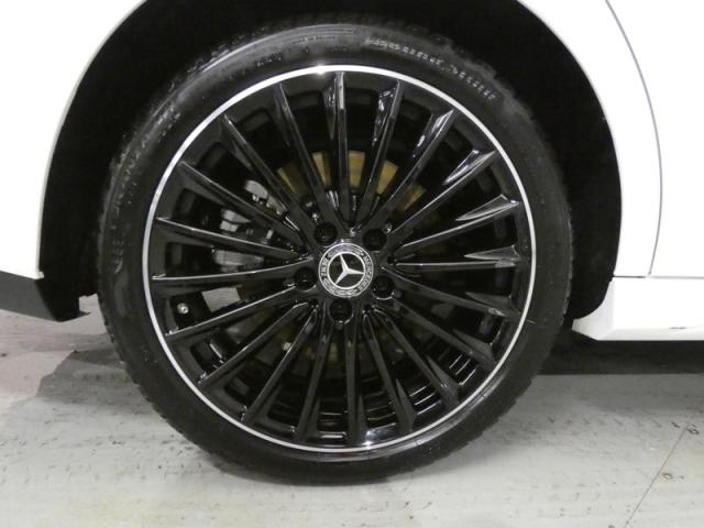 Mercedes Benz Cla image 9