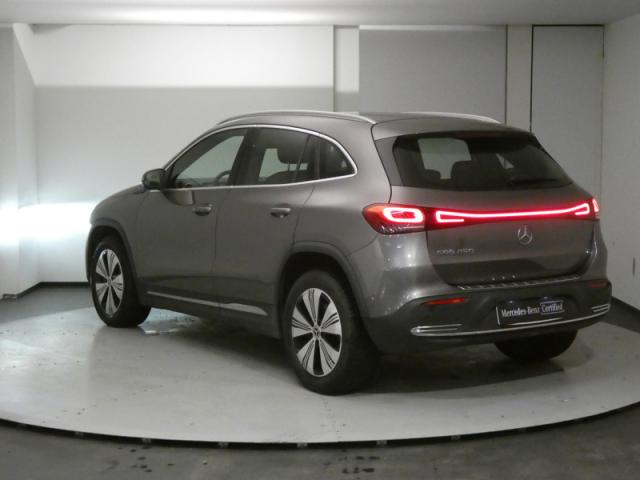 Mercedes Benz Eqa image 2
