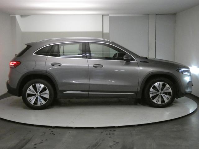 Mercedes Benz Eqa image 3