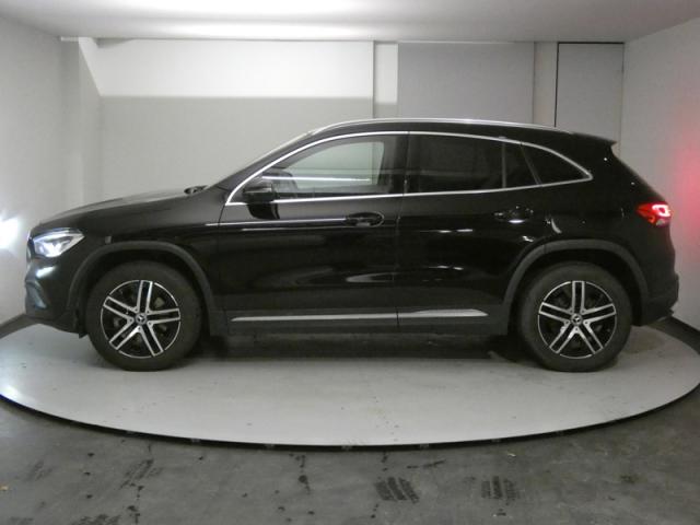 Mercedes Benz Gla image 5