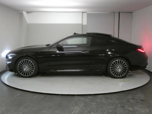 Mercedes Benz Cle image 1