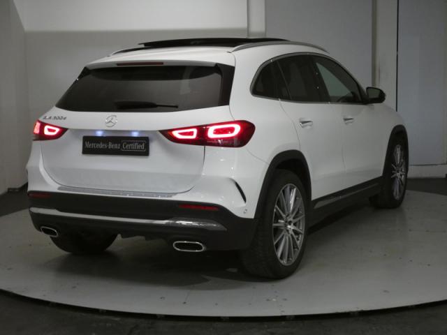 Mercedes Benz Gla image 6