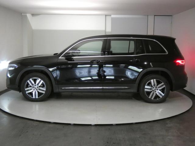 Mercedes Benz Eqb image 7