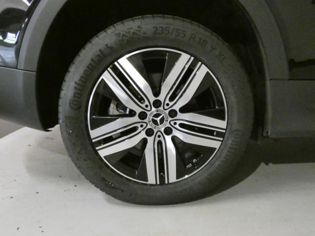 Mercedes Benz Eqb image 6