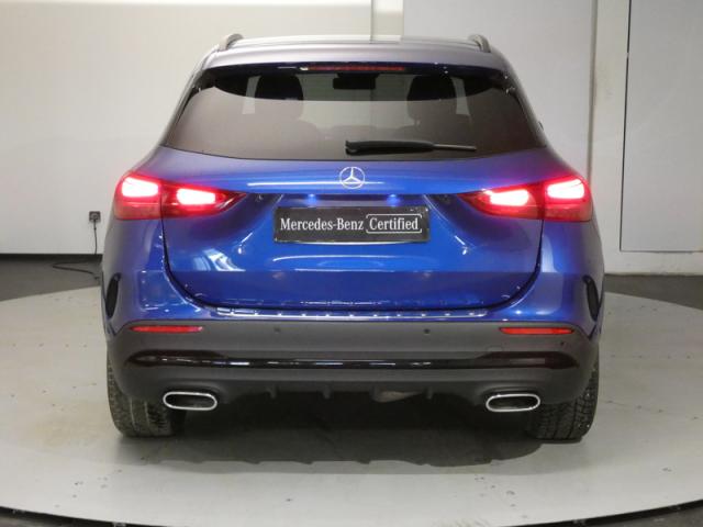Mercedes Benz Gla image 8
