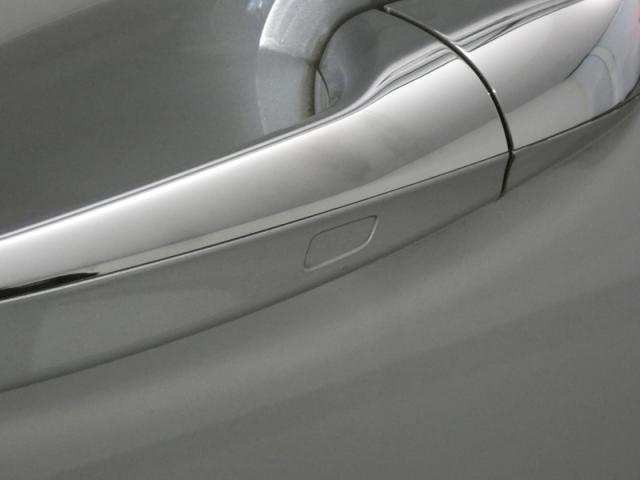 Mercedes Benz Cla image 9