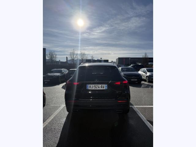 Mercedes Benz Gla image 1