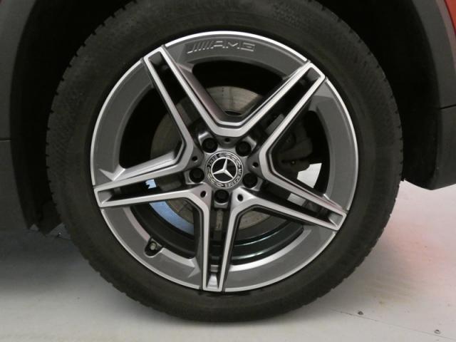 Mercedes Benz Gla image 2