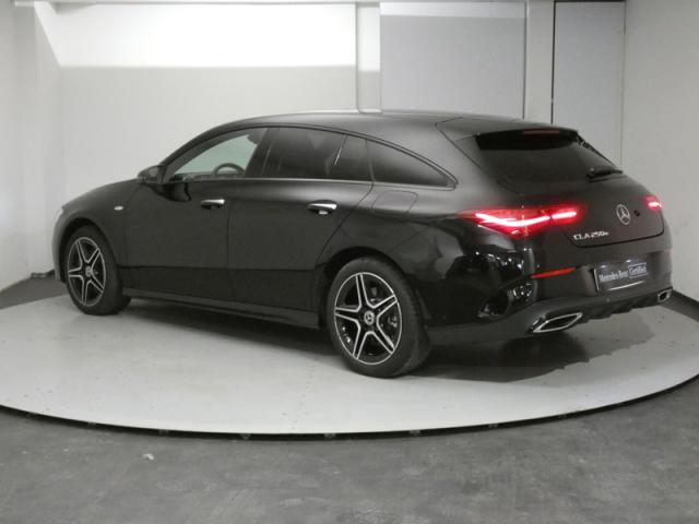 Mercedes Benz Cla Shooting Brake image 9