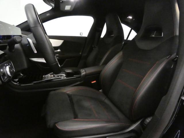 Mercedes Benz Cla image 3