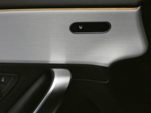 Mercedes Benz Cla image 8