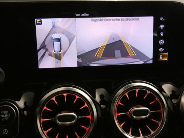 Mercedes Benz Gla image 8