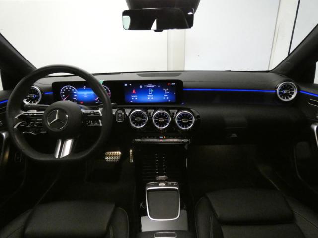 Mercedes Benz Cla image 6