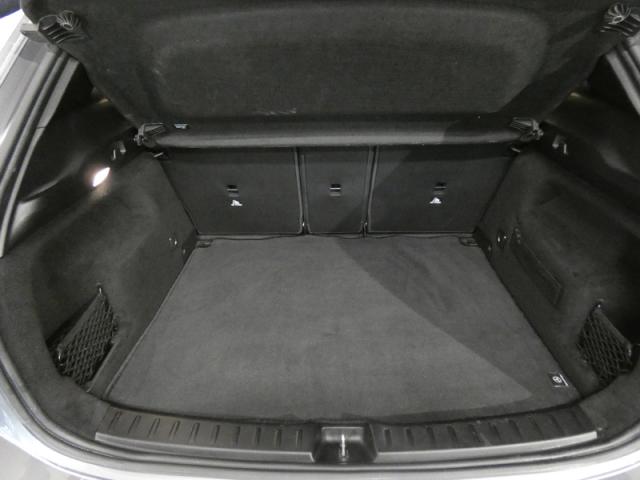 Mercedes Benz Gla image 1
