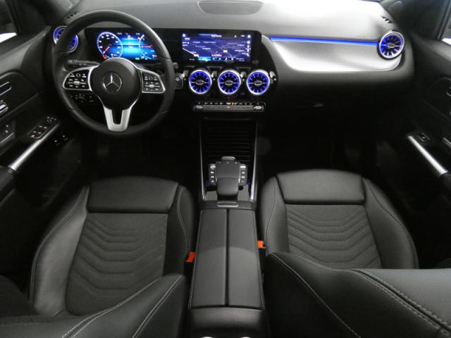 Mercedes Benz Gla image 9