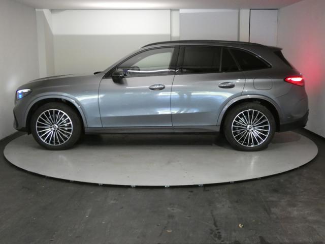 Mercedes Benz Glc image 8