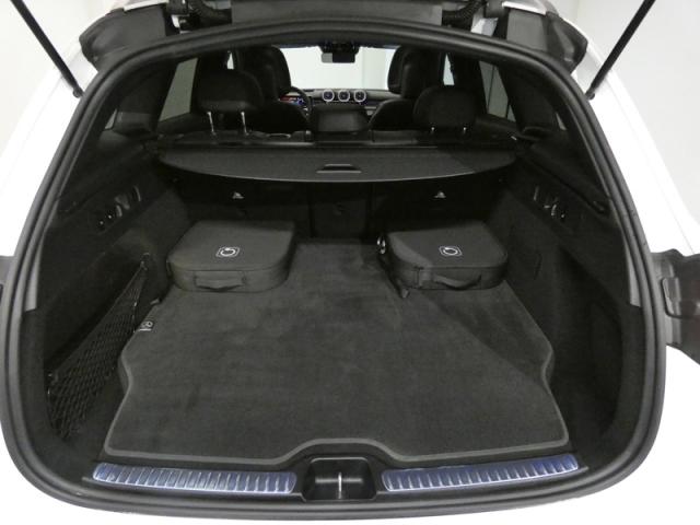 Mercedes Benz Glc image 8