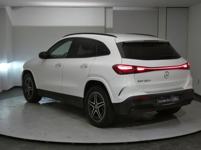 Mercedes Benz Eqa image 3