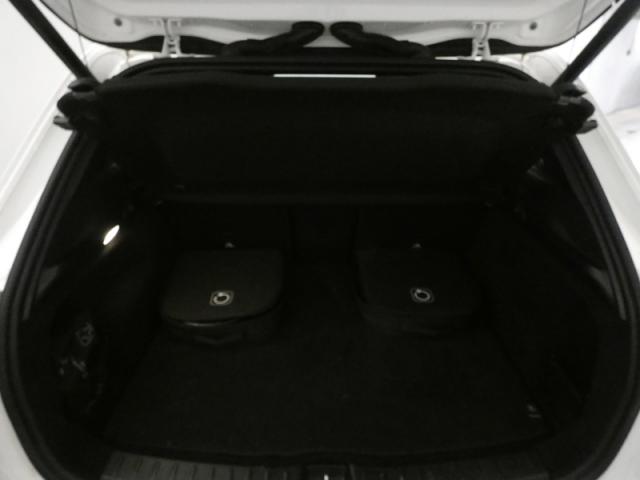 Mercedes Benz Eqa image 6