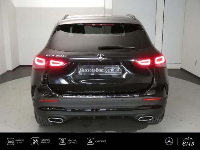 Mercedes Benz Gla image 1