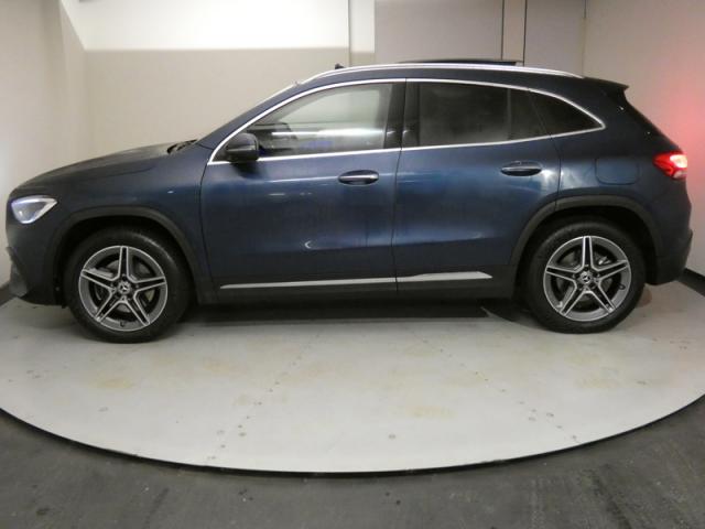 Mercedes Benz Gla image 4