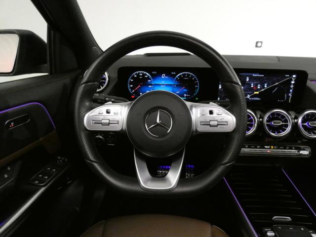 Mercedes Benz Gla image 6