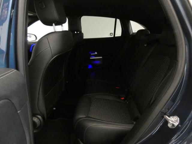 Mercedes Benz Gla image 7
