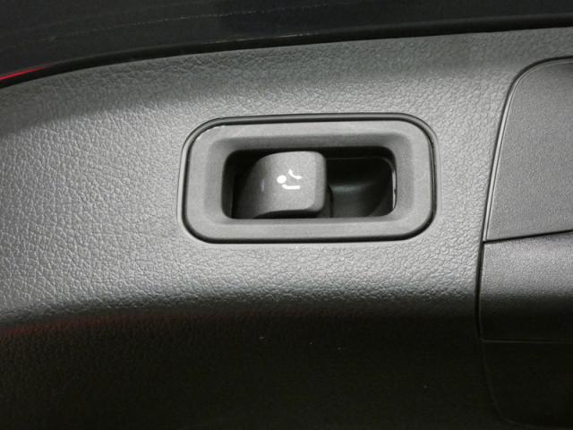 Mercedes Benz Gla image 1