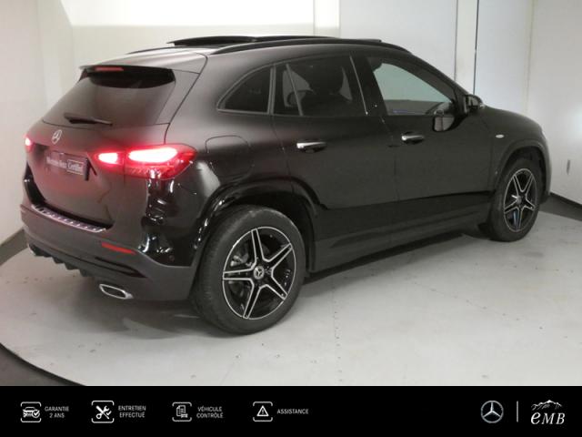 Mercedes Benz Gla image 1