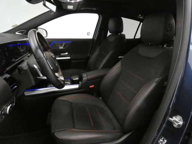 Mercedes Benz Gla image 1