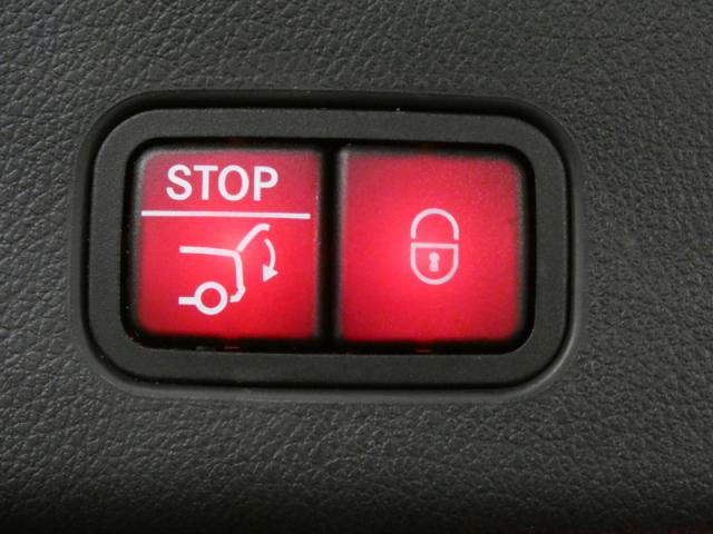 Mercedes Benz Glc image 8