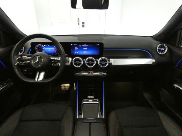 Mercedes Benz Glb image 8