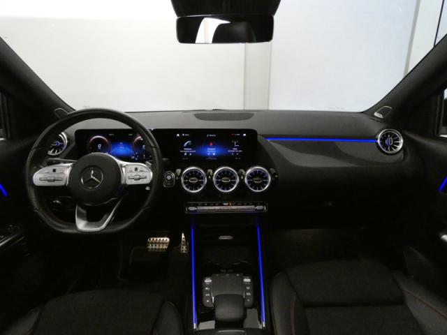 Mercedes Benz Gla image 8