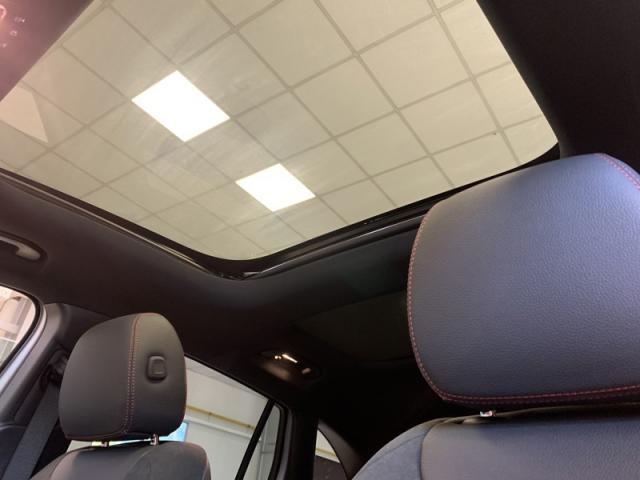 Mercedes Benz Gla image 5