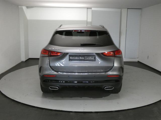 Mercedes Benz Gla image 6
