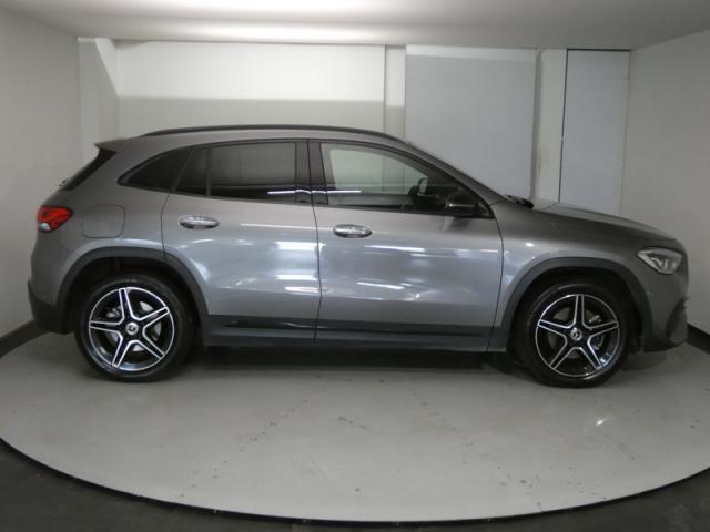 Mercedes Benz Gla image 5