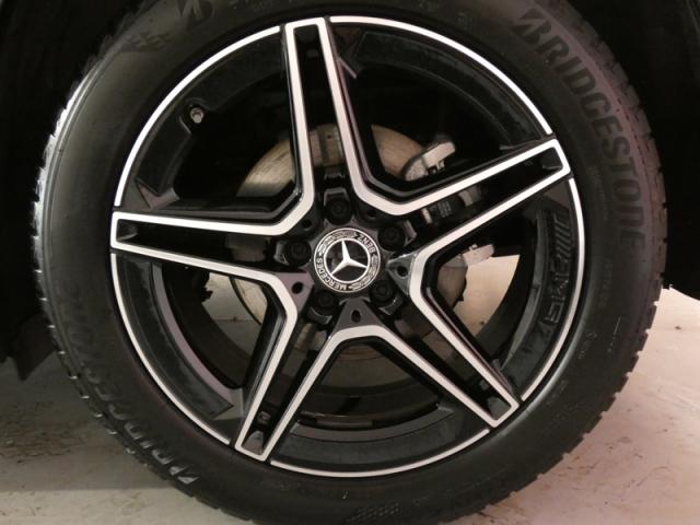 Mercedes Benz Gla image 2
