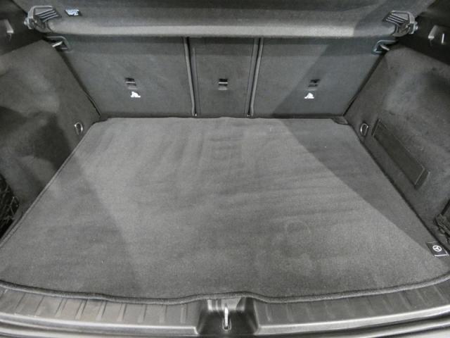 Mercedes Benz Gla image 8