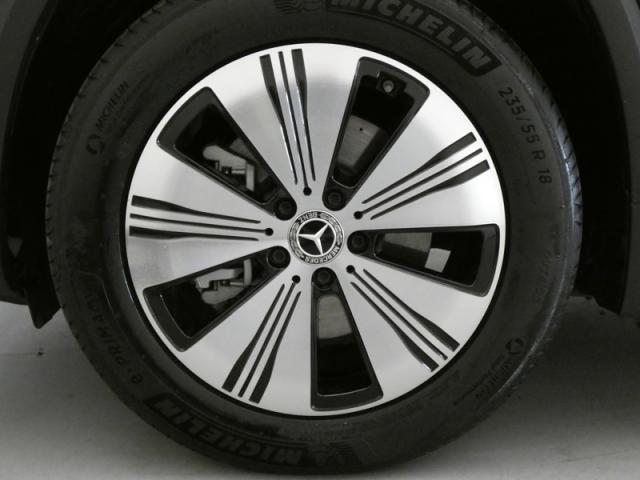 Mercedes Benz Eqa image 2